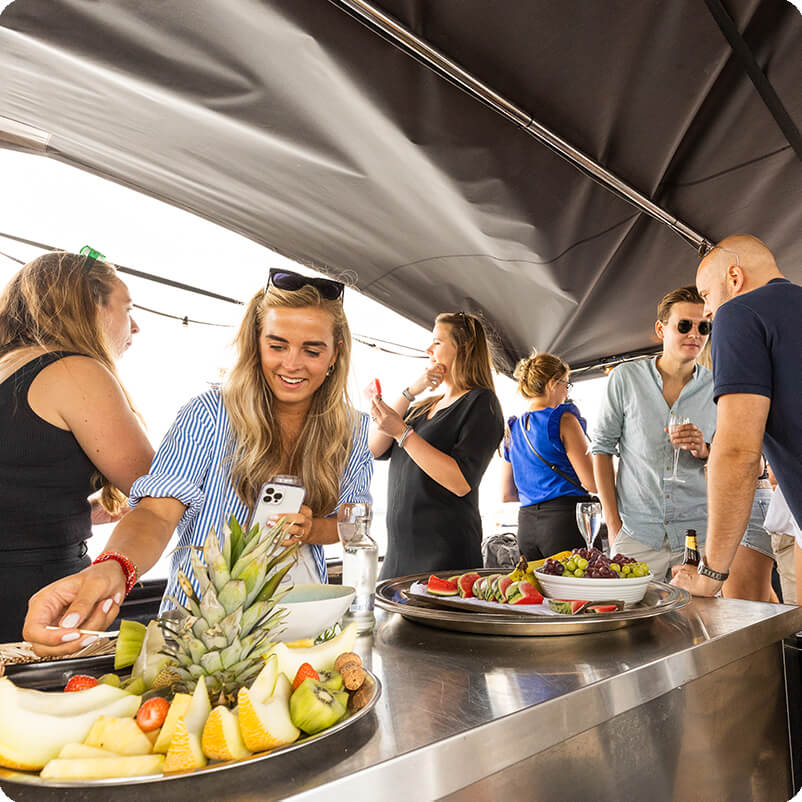 arrangement feestboot Friesland