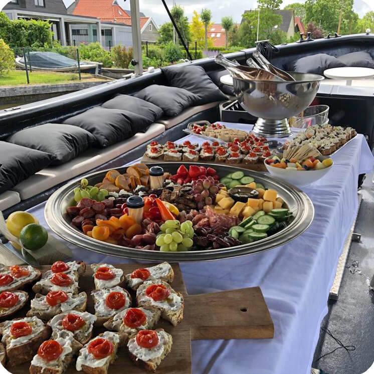 vergaderen op een boot